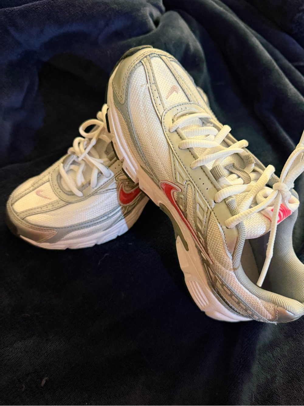Nike Women’s White Sneakers with Pink Swoosh